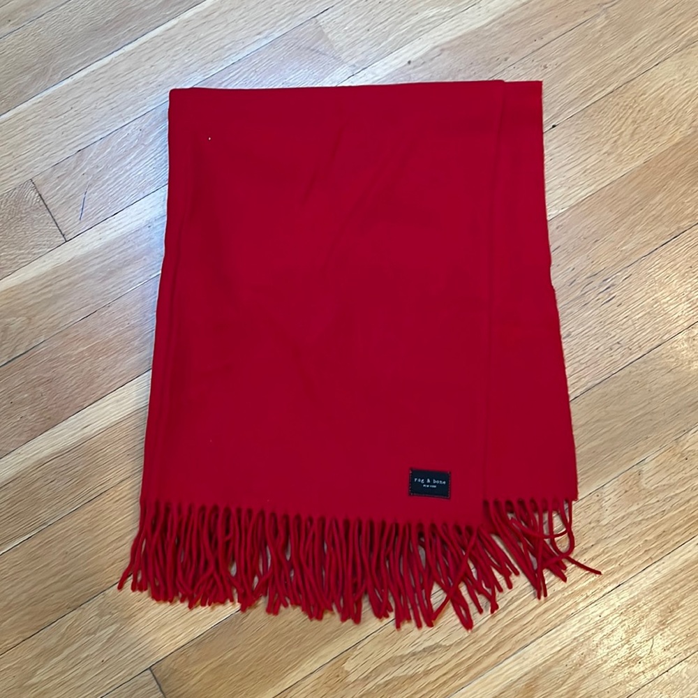 Rag & Bone Red Wool Scarf in Excellent Condition